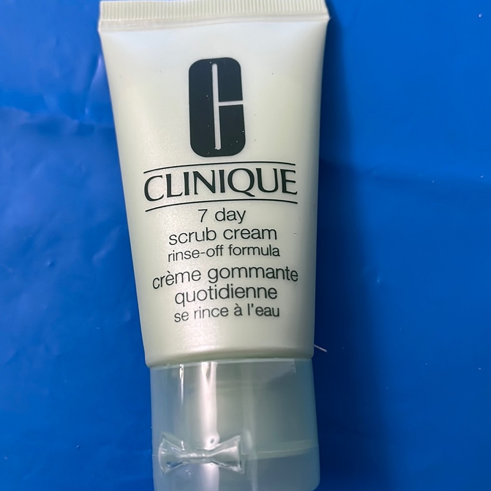 Clinique 7 day scrub cream rinse off formula NEW